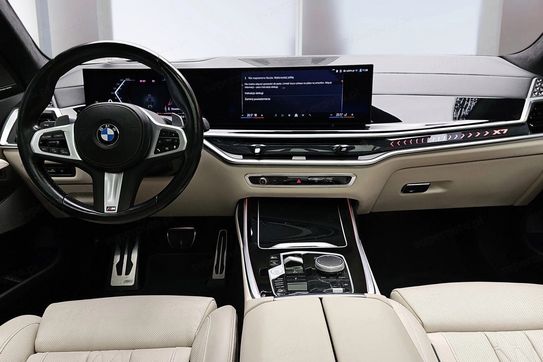 BMW X7 xDrive40d mHEV sport-aut