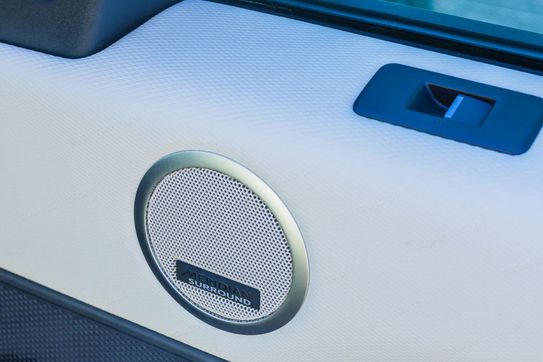 Land Rover Discovery V 3.0 D250 mHEV R-Dynamic SE