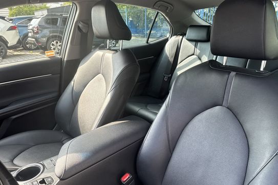 Toyota Camry Executive 2.5 Hybrid  CVT