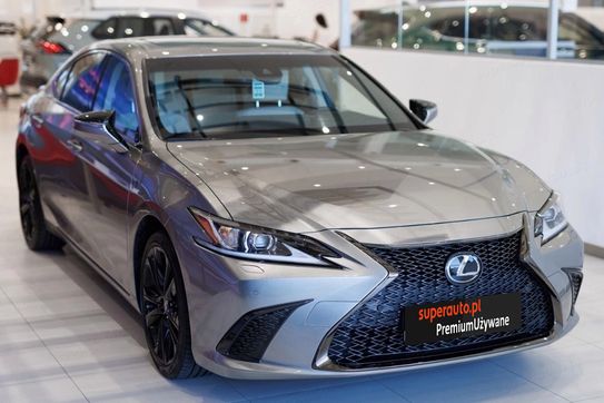Lexus ES 300h F Sport Design