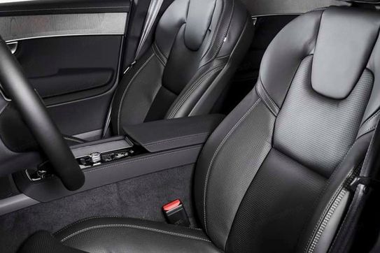 Volvo XC90 B5 AWD Plus Bright