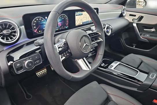 Mercedes CLA 200 AMG Line