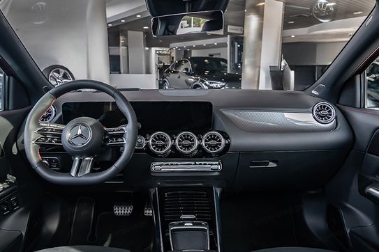 Mercedes GLA 220 4-Matic AMG Line