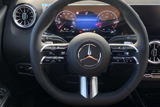 Mercedes GLA 220 4-Matic AMG Line