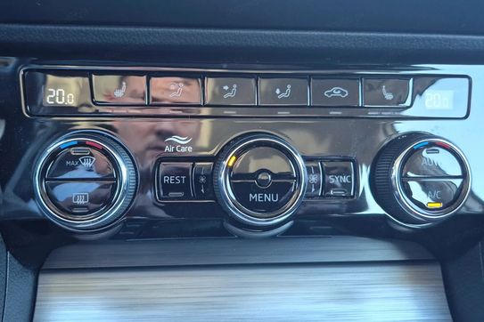 Skoda Superb 1.5 TSI Ambition DSG