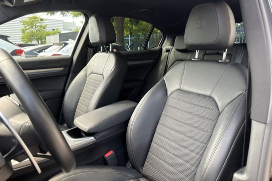 Alfa Romeo Stelvio 2.0 Turbo Sprint Q4 aut