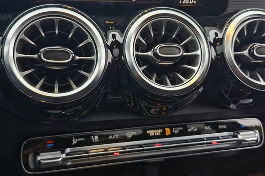 Mercedes GLB 250 4MATIC AMG Line