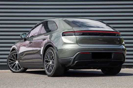 Porsche Macan 4