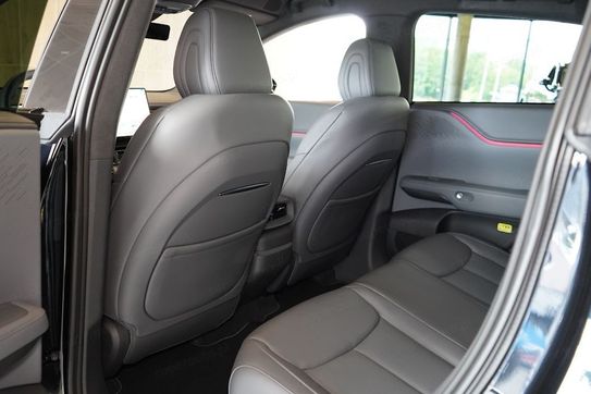 Xpeng G6 AWD Performance Black Edition