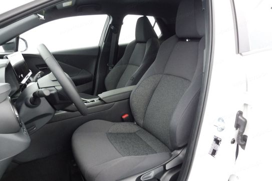 Toyota C-HR Style 1.8 Hybrid NG23 e-CVT