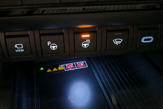 Toyota C-HR GR Sport 2.0 Hybrid Dynamic Force Plug-in