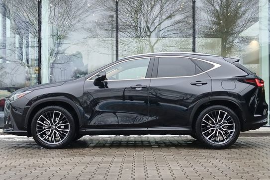 Lexus NX 350h Omotenashi AWD