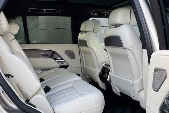 Land Rover Range Rover V8 P535 LWB Autobiography 7os.