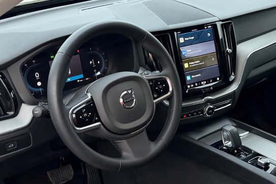 Volvo XC60 B4 D AWD Plus Bright