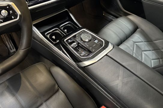 BMW Seria 7 740d xDrive M Sport