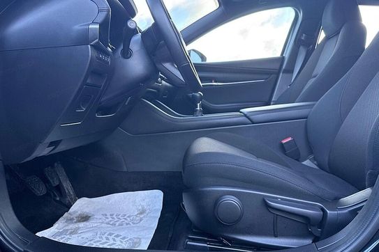 Mazda 3 2.0 Center-Line