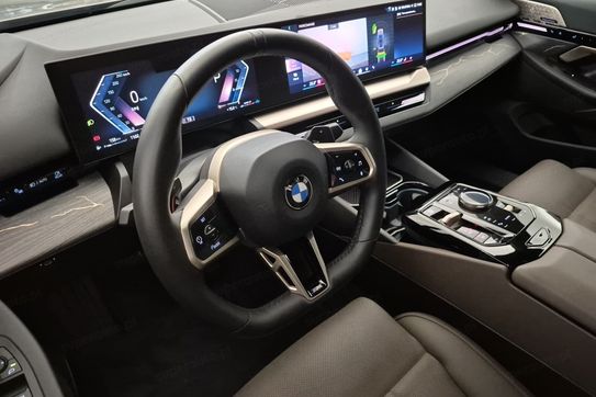 BMW Seria 5 540d xDrive mHEV M Sport aut