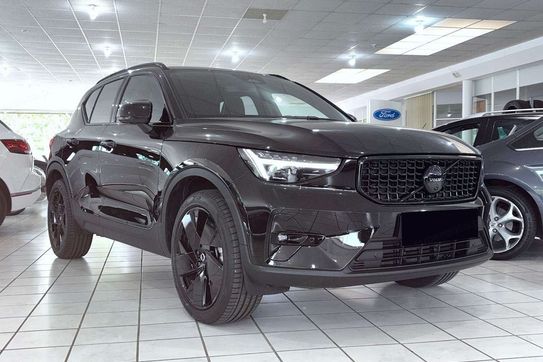 Volvo XC40 B4 Ultra Black Edition