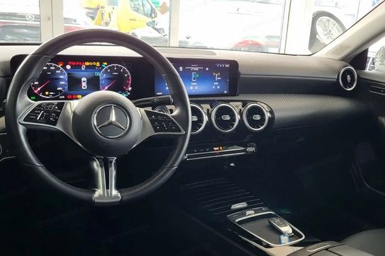 Mercedes CLA 200  Progressive