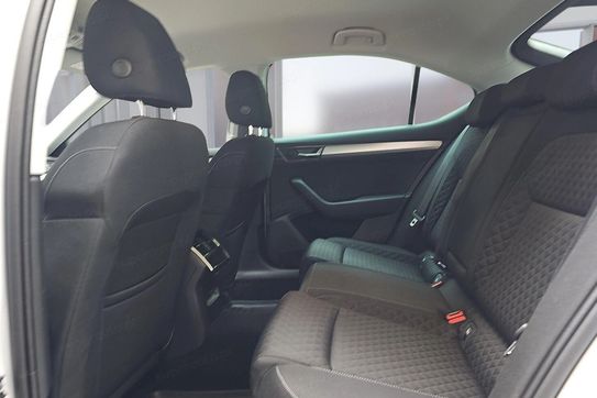 Skoda Superb 2.0 TDI SCR Ambition DSG