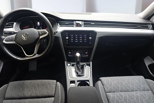 Volkswagen Passat 1.5 TSI Business DSG