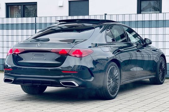 Mercedes Klasa E 220 d 4-Matic AMG