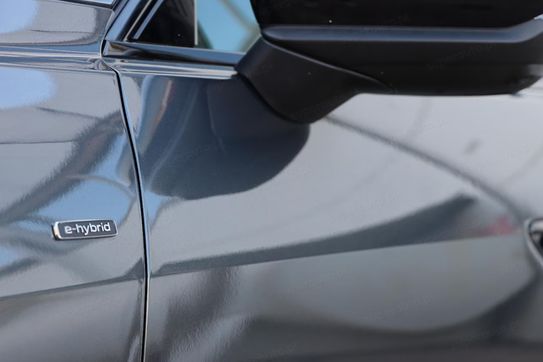 Audi A5 e-Hybrid quattro S line Avant