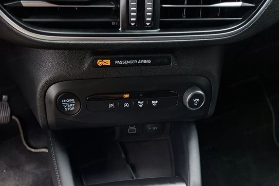 Ford Focus EcoBoost mHEV Titanium X