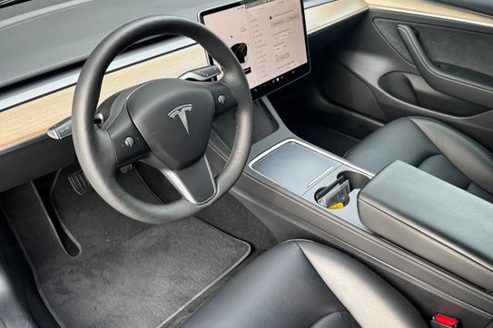 Tesla Model 3 Dual Motor AWD