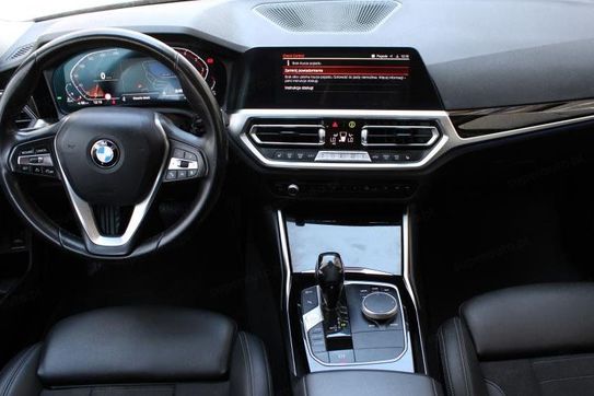 BMW Seria 3 320d xDrive Sport Line aut