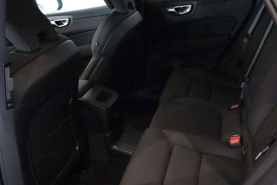 Volvo XC60 T8 Plug-In Hybrid AWD Ultra Dark