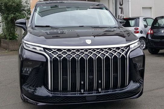 Forthing V-Tour 1.5 PHEV E-CVT