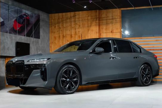 BMW Seria 7 740d xDrive M Sport