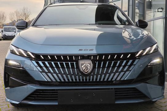 Peugeot 308 GT e-DCS6 1.2 mHEV