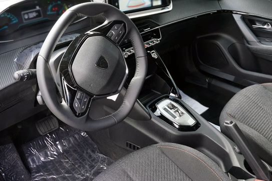 Peugeot 2008 Business e-DCS6 1.2 PureTech mHEV