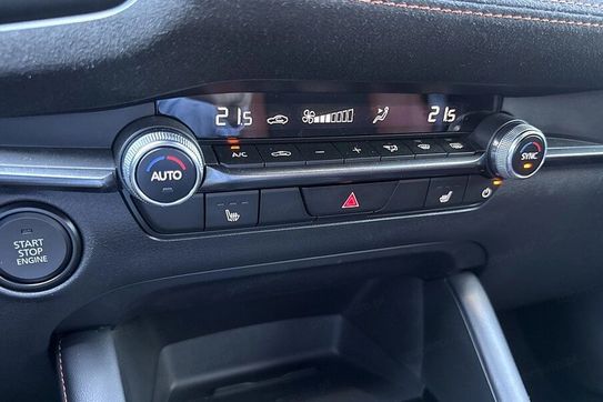 Mazda 3 2.0 Nagisa