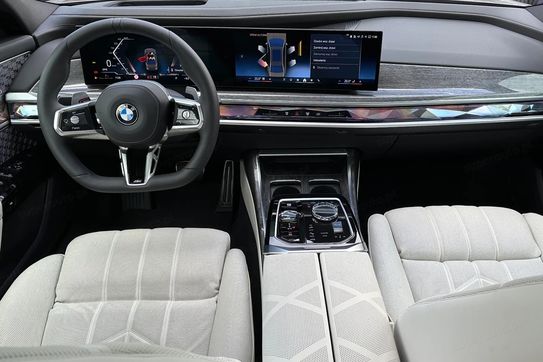 BMW Seria 7 740d xDrive mHEV M Sport sport-aut