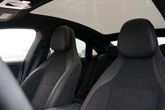 Mercedes CLA 220 4-Matic AMG Line