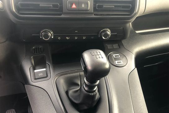 Peugeot Rifter L1H1 Allure MPV N1