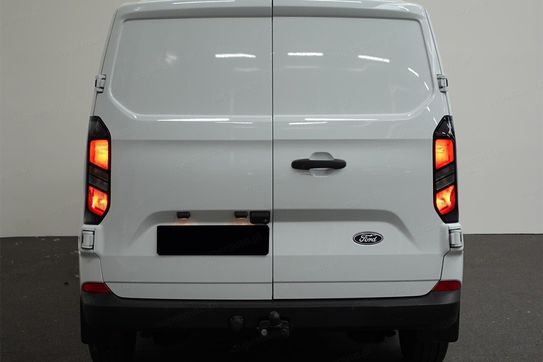Ford Transit Custom 320 L2H1 Trend A8