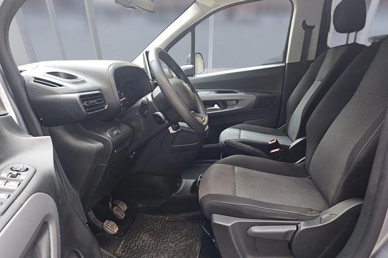 Toyota Proace City Verso Long L2H1 Business
