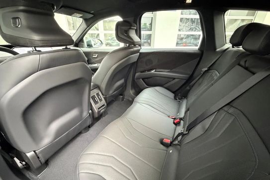 BMW iX3 40 sDrive 86.9kWh