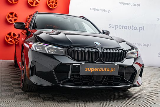 BMW Seria 3 Touring 330i xDrive M Sport
