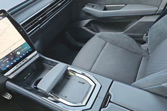 Renault Austral 1.2 e-Tech Full Hybrid 200 Iconic Esprit Alpine MMT