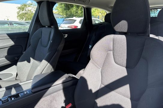 Volvo XC60 B4 D Momentum Pro