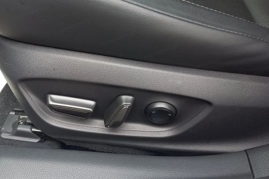 Toyota Prius Executive 2.0 Plug-in Hybrid