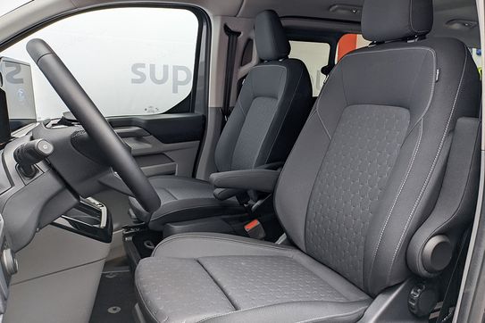 Ford Tourneo Custom L2H1 Titanium 320 A8 AWD