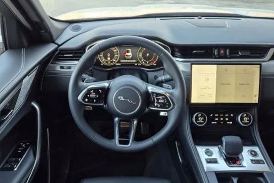 Jaguar F-Pace 2.0 D200 mHEV AWD R-Dynamic SE