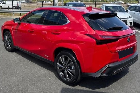 Lexus UX 300h F Sport Design Hybrid Dynamic Force