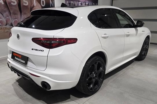 Alfa Romeo Stelvio Turbo Q4